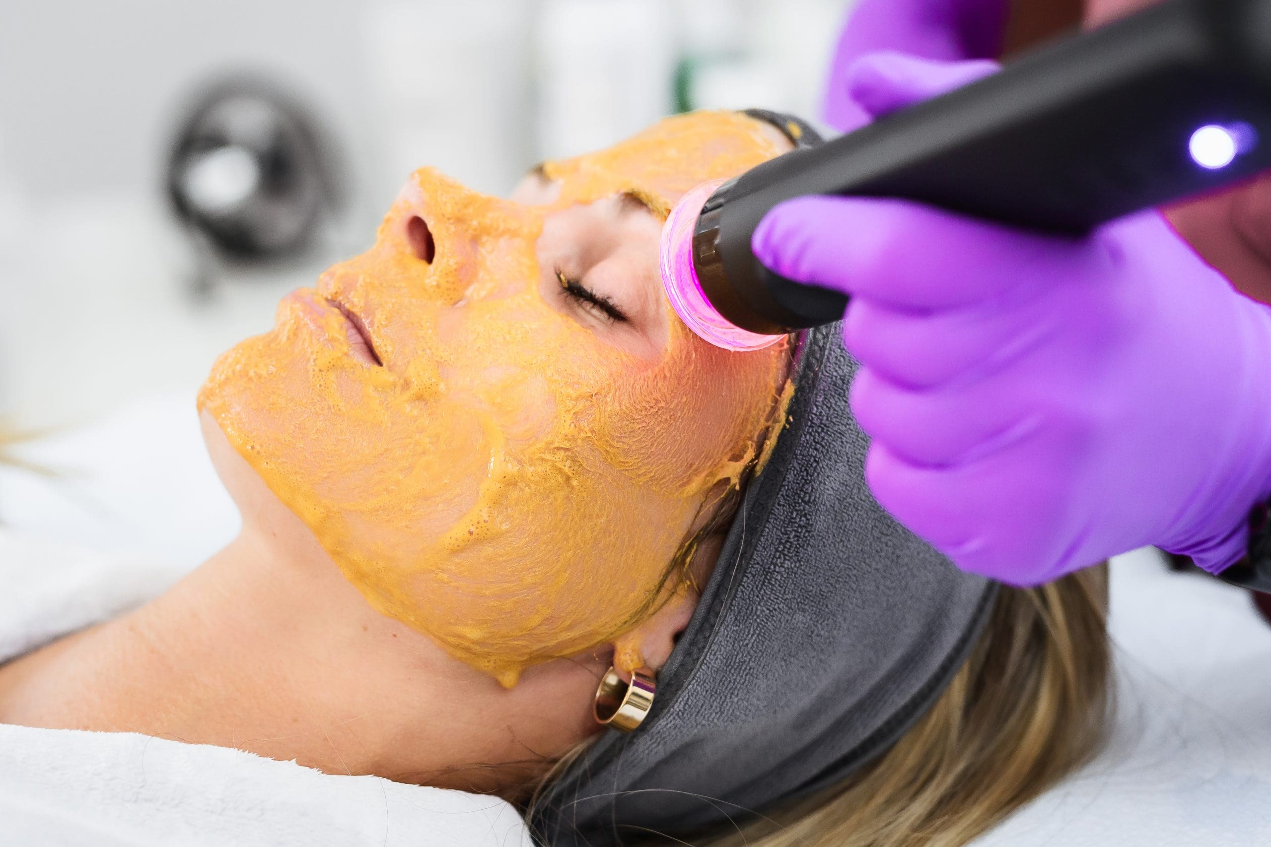 Pure Glow High-End Luxury Facial